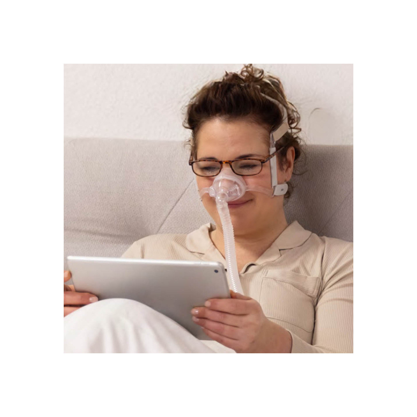 julia-cpap-nasenmaske-loewenstein-medical